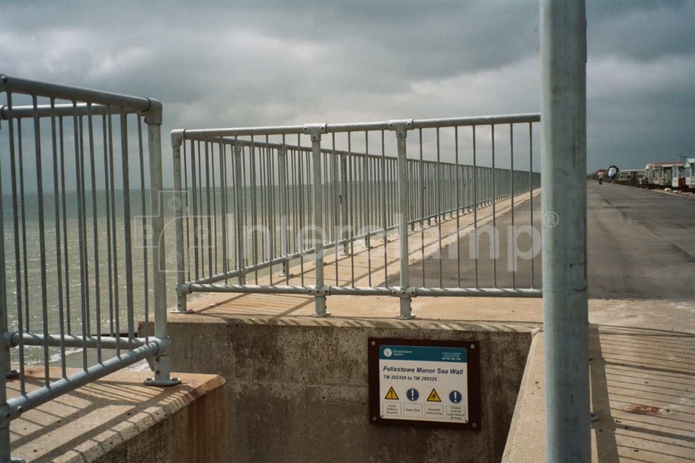 Modular balustrades surrounding stairwell access to seafront for pedestrian safety